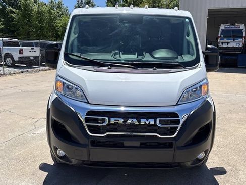 Used 2025 RAM ProMaster 2500 w/ U-Haul Equipment Group FWD image 12