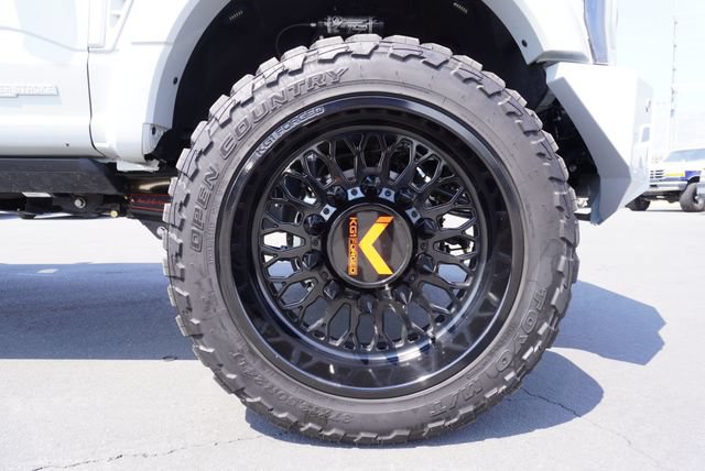 Used 2025 Ford F450 Platinum w/ FX4 Off-Road Package AWD/4WD image 16