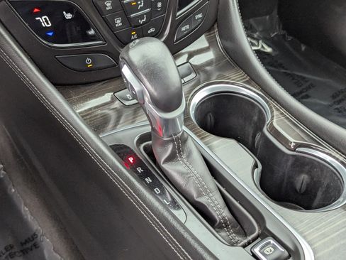 Used 2019 Buick Envision Essence image 30