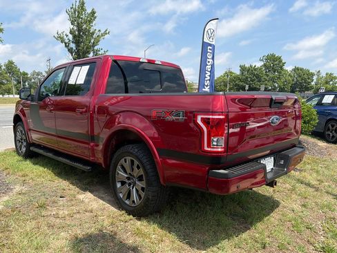Used 2017 Ford F150 XLT w/ Equipment Group 302A Luxury AWD/4WD image 4