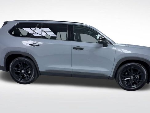 Certified 2025 Toyota Grand Highlander AWD Hybrid image 12