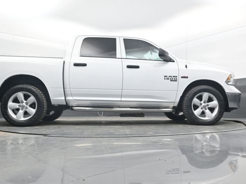 Used 2020 RAM 1500 Tradesman w/ Tradesman SXT Package image 24