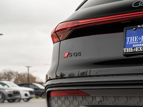 New 2026 Audi SQ5 Premium Plus AWD/4WD image 34