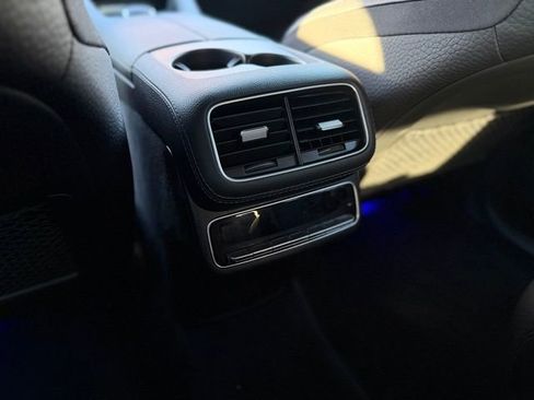 Used 2023 Mercedes-Benz GLS 580 GLS 580 image 23