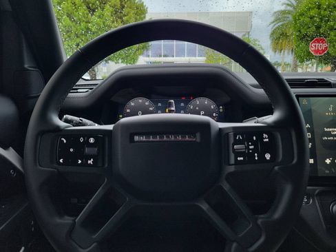 Used 2026 Land Rover Defender 130 S AWD/4WD image 7