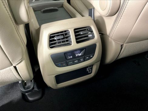 Used 2022 Honda Pilot Special Edition image 11