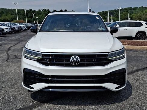 Certified 2023 Volkswagen Tiguan SE R-Line AWD/4WD image 2