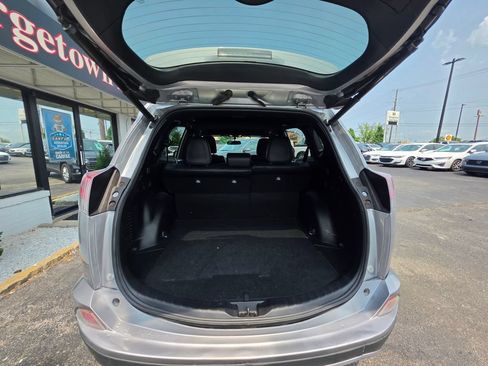 Used 2016 Toyota RAV4 SE AWD/4WD image 6