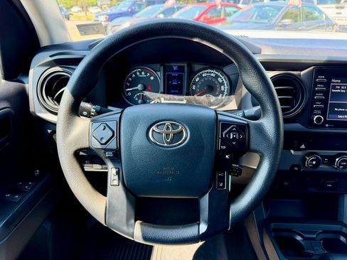 Used 2020 Toyota Tacoma SR RWD image 16