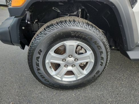 Used 2020 Jeep Wrangler Unlimited Sport S image 26