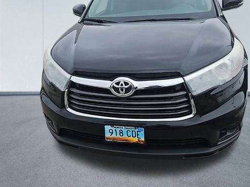 Used 2016 Toyota Highlander LE AWD/4WD image 7