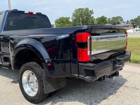 Used 2025 Ford F450 Platinum w/ Platinum Plus Package AWD/4WD image 21