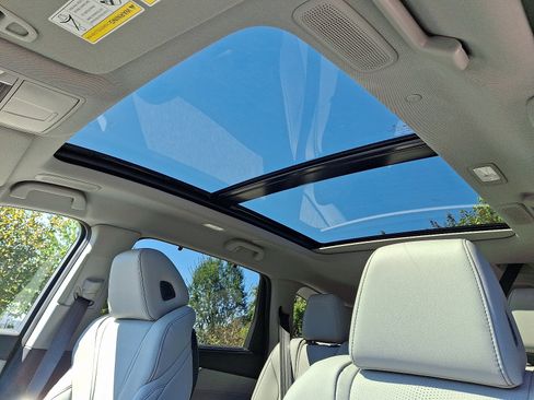 Certified 2026 Acura MDX w/ Technology Package image 10