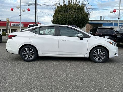 Used 2020 Nissan Versa SV image 8