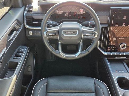 Certified 2026 GMC Acadia Denali image 12