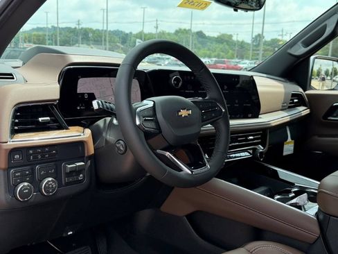 New 2026 Chevrolet Tahoe High Country w/ Sun And Tow Package AWD/4WD image 12