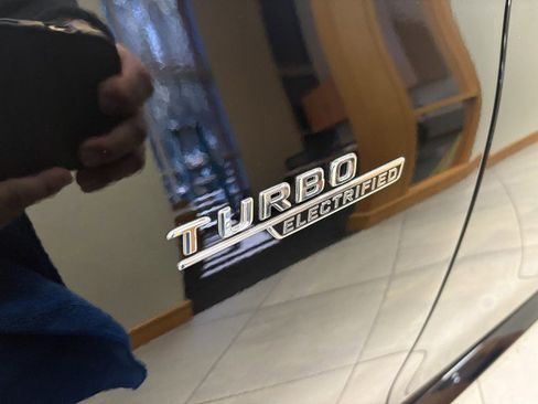 New 2026 Mercedes-Benz C 43 AMG 4MATIC Sedan image 6