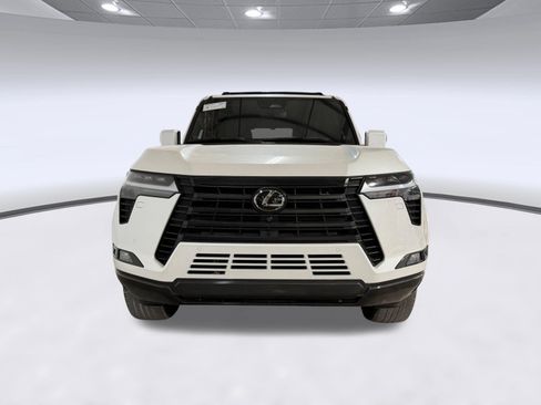Used 2024 Lexus GX 550 w/ Accessory Package (Z1) AWD/4WD image 6