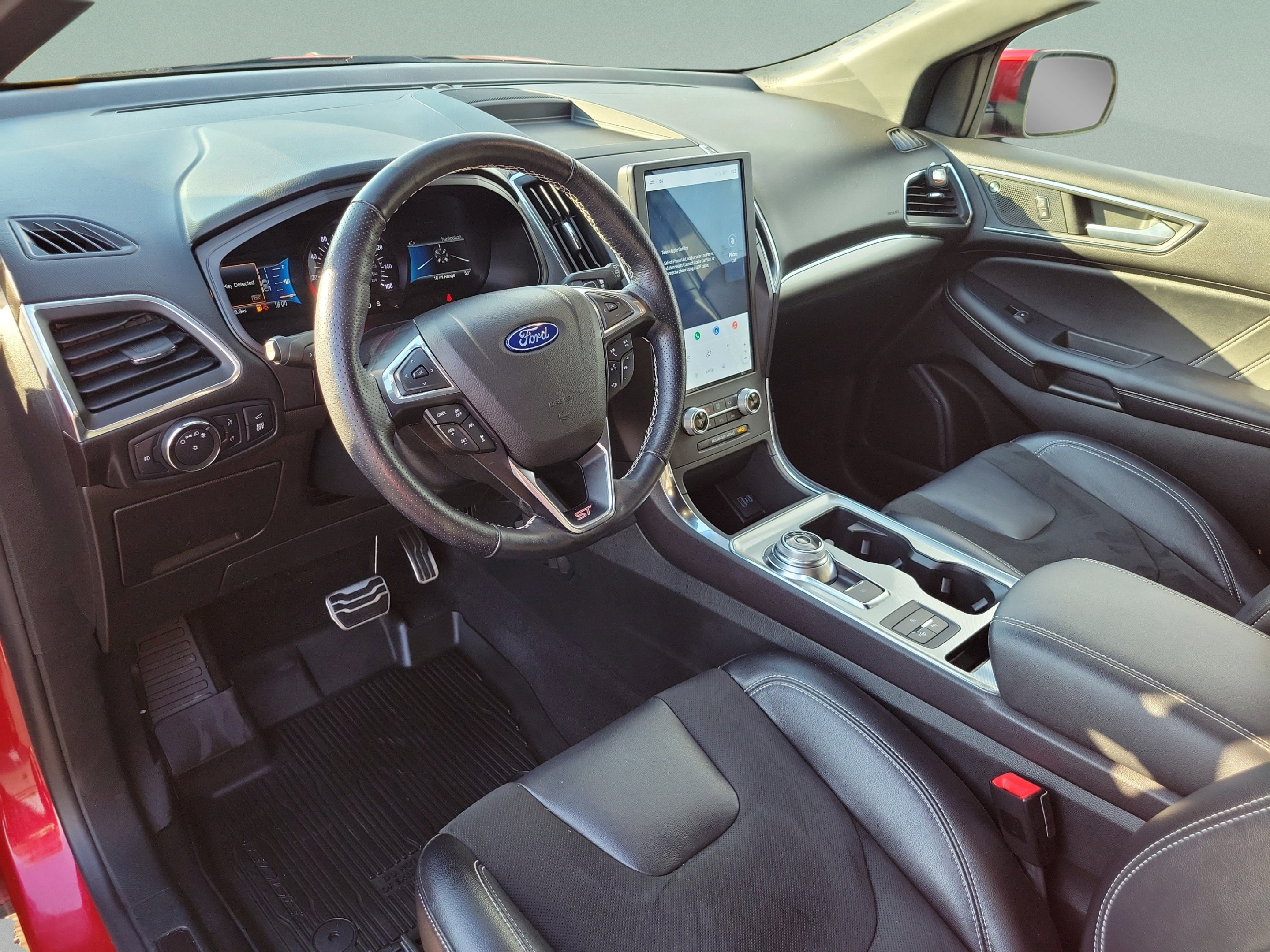 Used 2022 Ford Edge ST w/ Equipment Group 401A AWD/4WD image 17