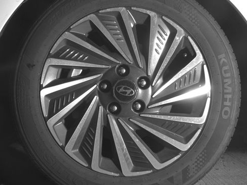 Used 2025 Hyundai Sonata SEL FWD image 12