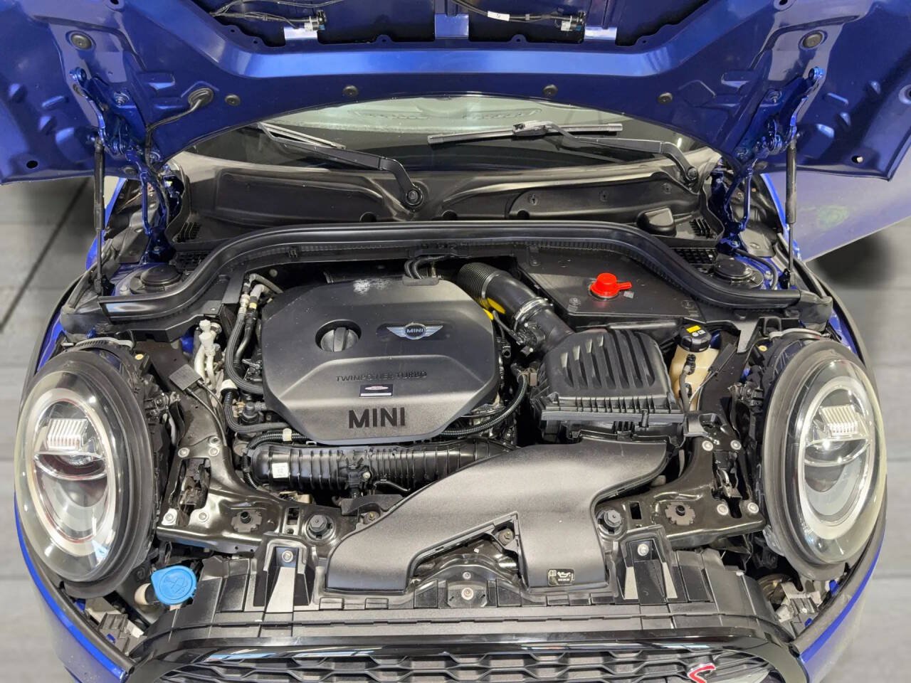 Used 2019 MINI Cooper S w/ Driver Assistance Package FWD image 11
