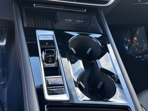 Used 2025 Volkswagen Atlas Cross Sport SEL Premium R-Line image 13