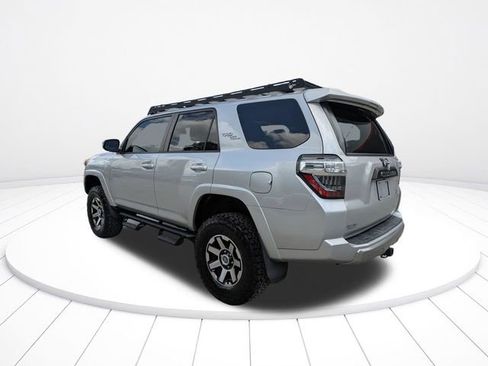 Used 2022 Toyota 4Runner TRD Off-Road AWD/4WD image 6