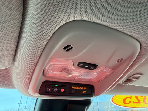 Used 2025 Chevrolet TrailBlazer LT image 31