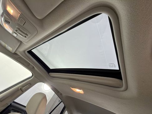 Used 2014 Subaru Crosstrek 2.0i Premium w/ Moonroof Package image 14