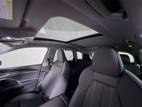 New 2025 Audi Q5 Premium Plus image 14