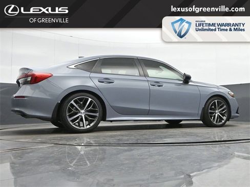 Used 2022 Honda Civic Touring image 12