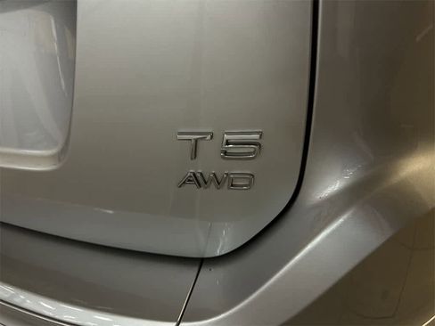 Used 2017 Volvo XC60 T5 Inscription w/ Advanced Package image 27