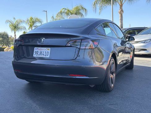 Used 2021 Tesla Model 3 Standard Range Plus RWD image 5