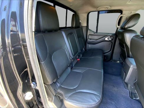 Used 2018 Nissan Frontier PRO-4X w/ Pro-4x Luxury Package AWD/4WD image 19