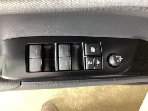 Used 2025 Toyota Camry LE FWD image 17