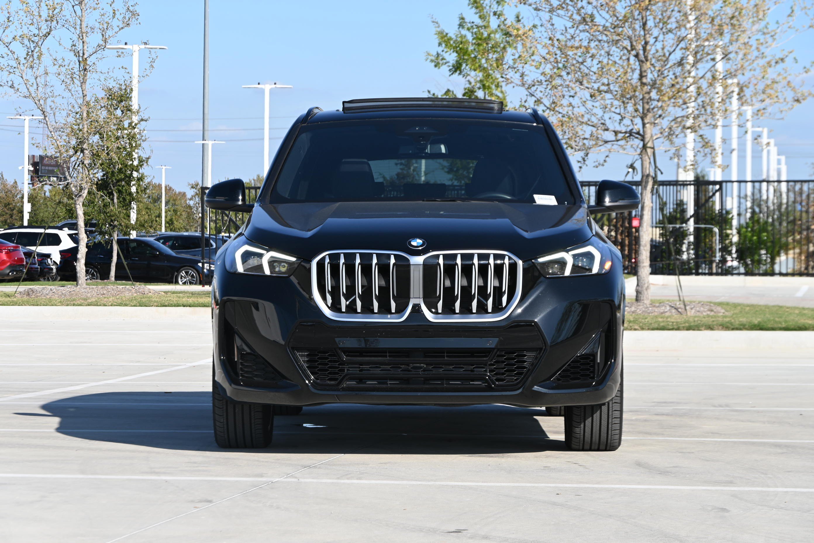 Used 2026 BMW X1 xDrive28i w/ Technology Package AWD/4WD image 3