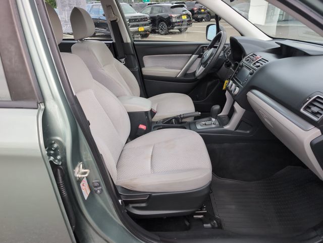Used 2018 Subaru Forester 2.5i w/ Alloy Wheel Package AWD/4WD image 10