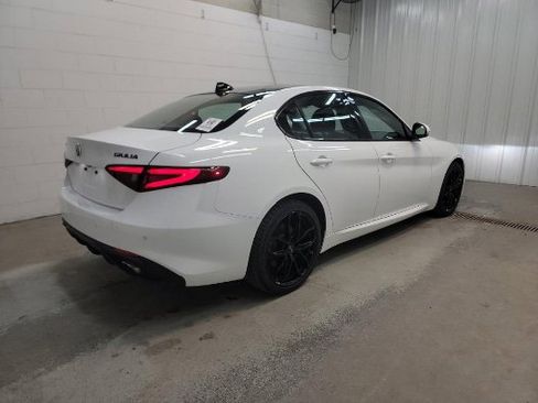 Used 2018 Alfa Romeo Giulia Ti Sport w/ Quick Order Package 22S Sport image 2
