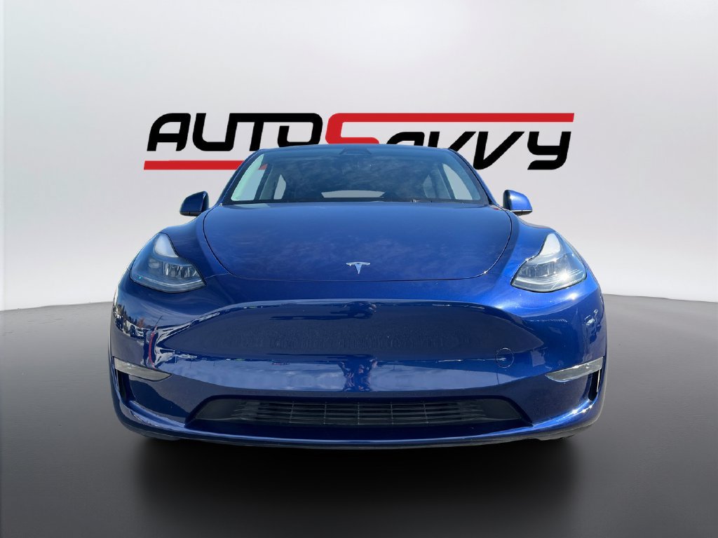 Used 2024 Tesla Model Y Long Range AWD/4WD image 2