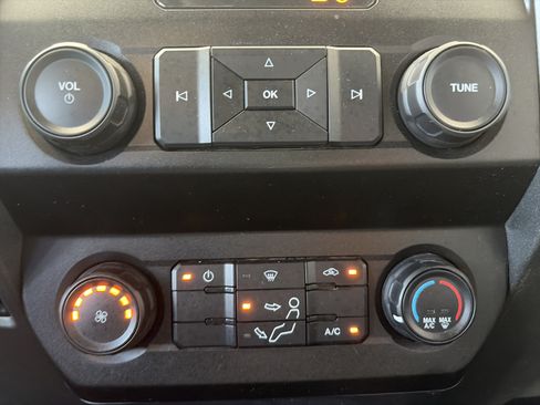 Used 2020 Ford F250 XL AWD/4WD image 17