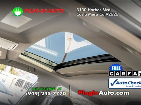 Used 2023 Honda Civic Touring image 7