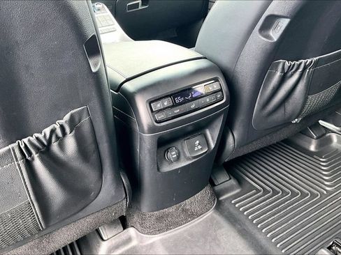 Used 2023 Hyundai Palisade Calligraphy FWD image 34