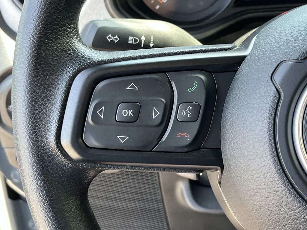 Used 2025 Jeep Wrangler Sport AWD/4WD image 16