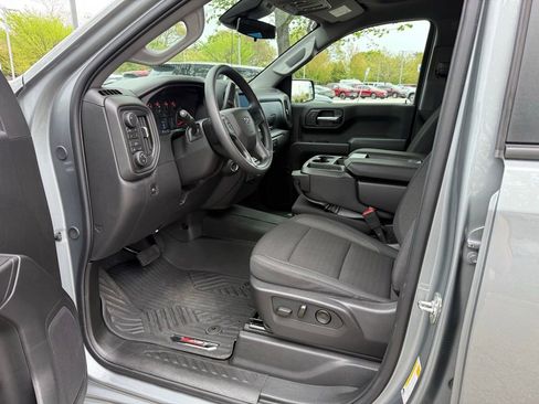 Used 2026 Chevrolet Silverado 1500 Custom Trail Boss w/ LPO, Dark Essentials Package AWD/4WD image 13