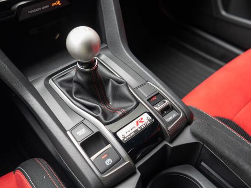 Used 2019 Honda Civic Type R image 21
