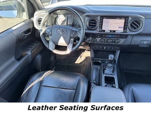 Used 2020 Toyota Tacoma TRD Off-Road image 4