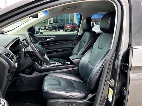 Used 2016 Ford Edge Titanium AWD/4WD image 18