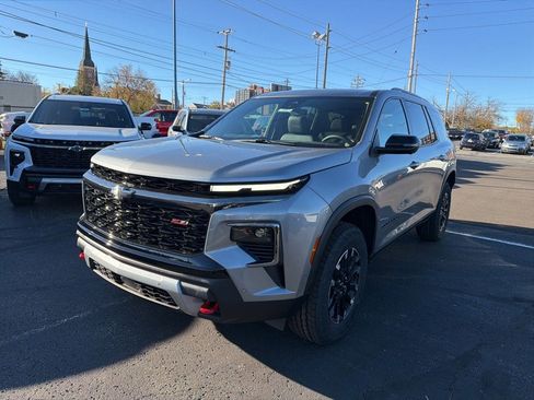New 2026 Chevrolet Traverse Z71 w/ Enhanced Driving Package image 3