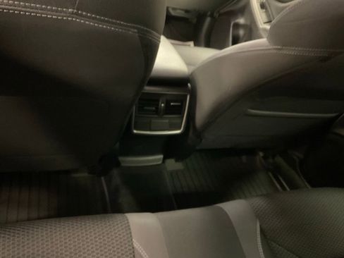 Used 2023 Subaru Forester Premium AWD/4WD image 30