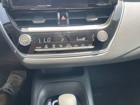 Used 2024 Toyota Corolla LE FWD image 19